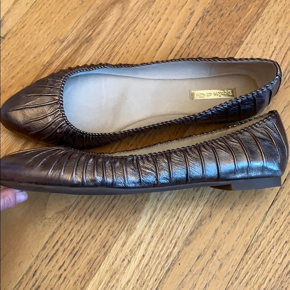 Louise et Cie Shoes - NWT Louise et Cie Size 10 Bronze Womens Flats